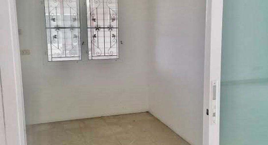 For sale 3 bedrooms house in Phra Nakhon, Bangkok