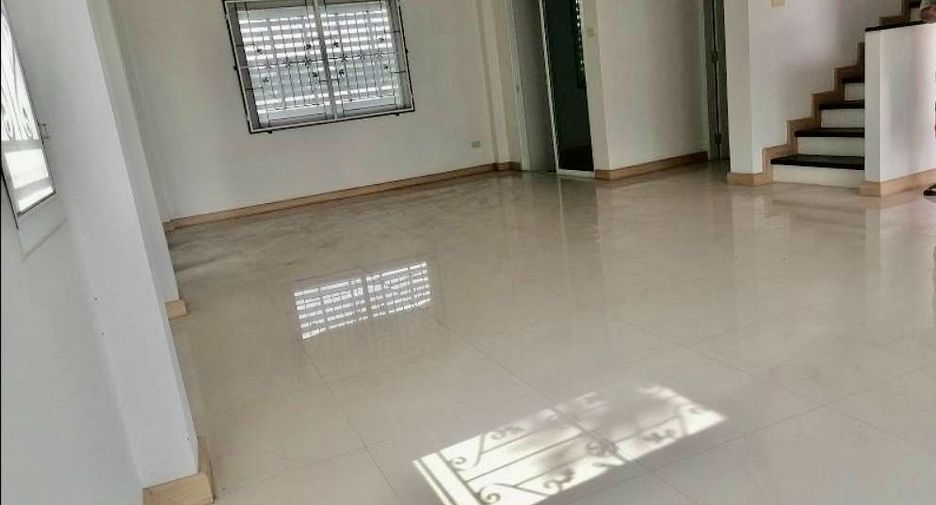 For sale 3 bedrooms house in Phra Nakhon, Bangkok