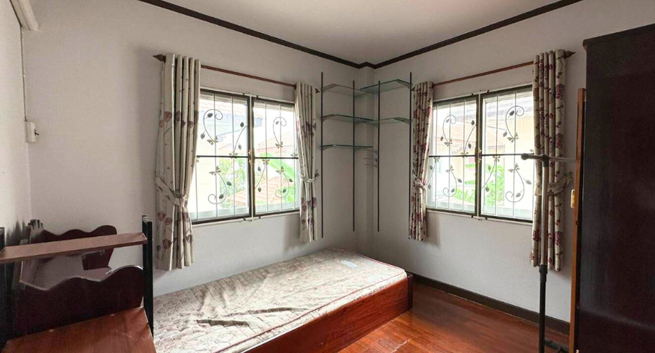 Haus zum Kauf mit 3 Zimmer in Bang Bua Thong, Nonthaburi