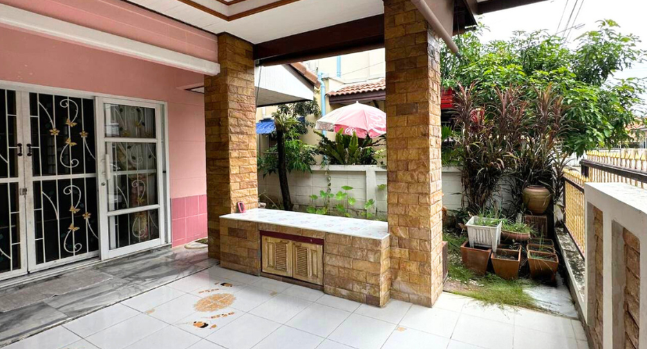 Haus zum Kauf mit 3 Zimmer in Bang Bua Thong, Nonthaburi