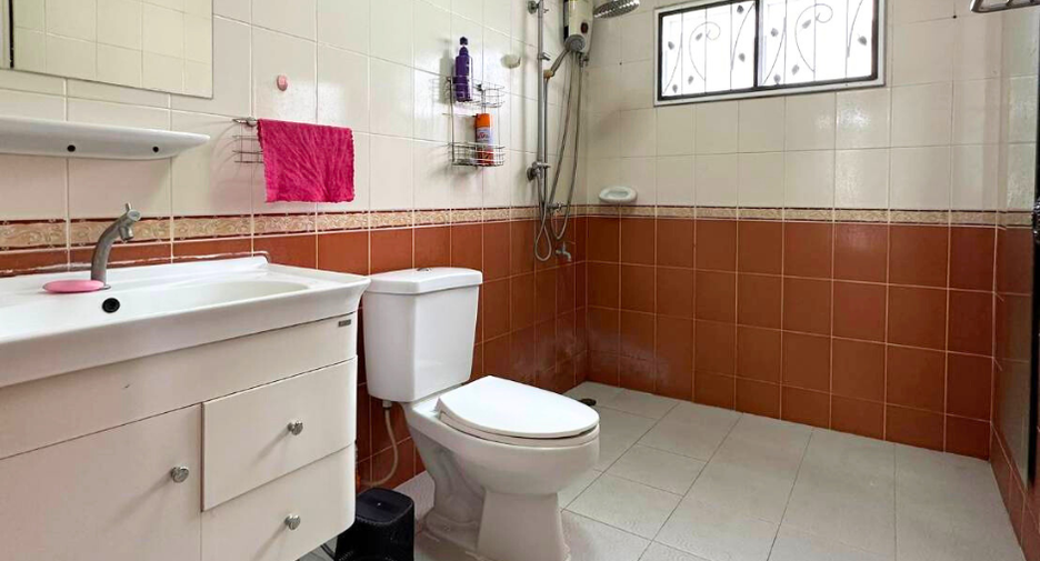 Haus zum Kauf mit 3 Zimmer in Bang Bua Thong, Nonthaburi