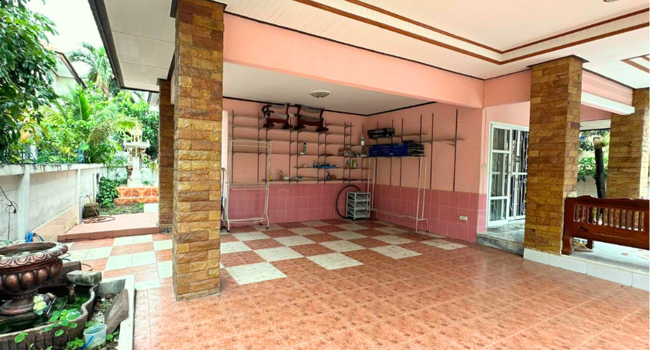 Haus zum Kauf mit 3 Zimmer in Bang Bua Thong, Nonthaburi
