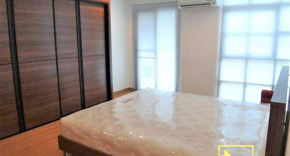 For rent and for sale 2 bed apartment in Bang Rak, Bangkok
