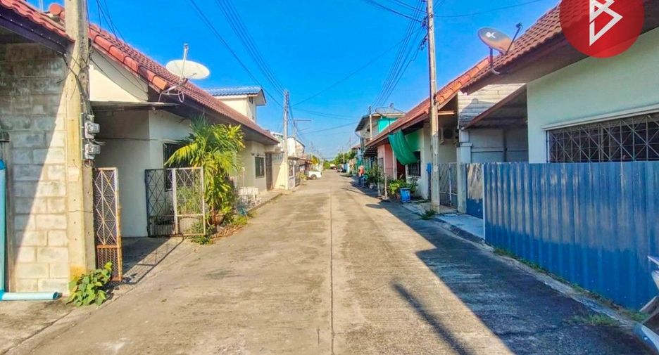 For sale 2 bed townhouse in Ban Pong, Ratchaburi