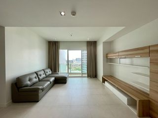For rent 3 bedrooms apartment in Khlong Toei, Bangkok