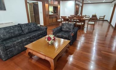 ให้เช่า 3 ห้องนอน คอนโด ใน วัฒนา, กรุงเทพฯ