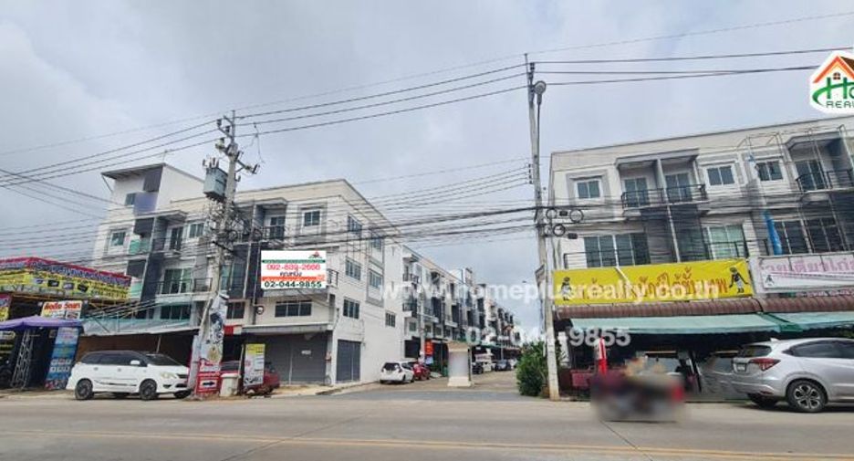 For sale retail Space in Phra Samut Chedi, Samut Prakan