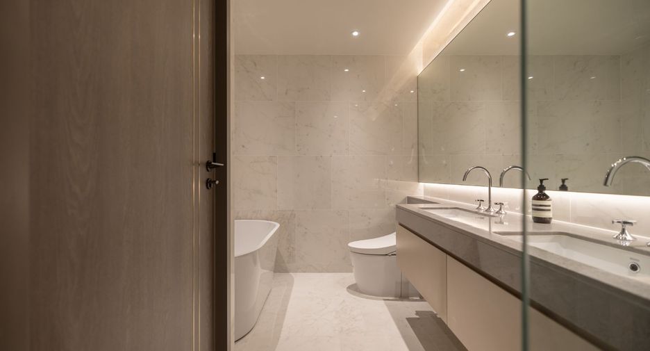 Condo en alquiler de 2 habitaciones en Pathum Wan, Bangkok