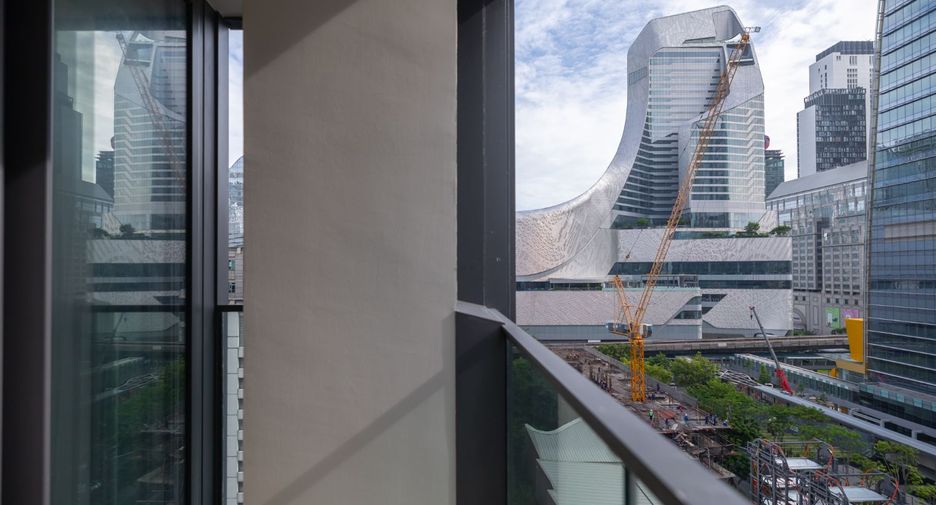 Condo en alquiler de 2 habitaciones en Pathum Wan, Bangkok
