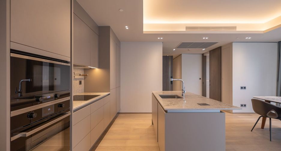 Condo en alquiler de 2 habitaciones en Pathum Wan, Bangkok
