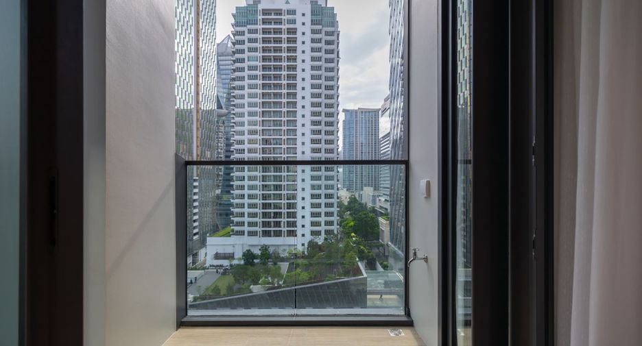Condo en alquiler de 2 habitaciones en Pathum Wan, Bangkok