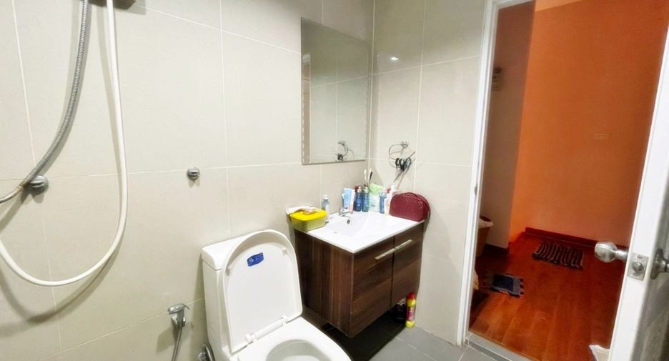 For sale 3 bedrooms townhouse in Mueang Udon Thani, Udon Thani