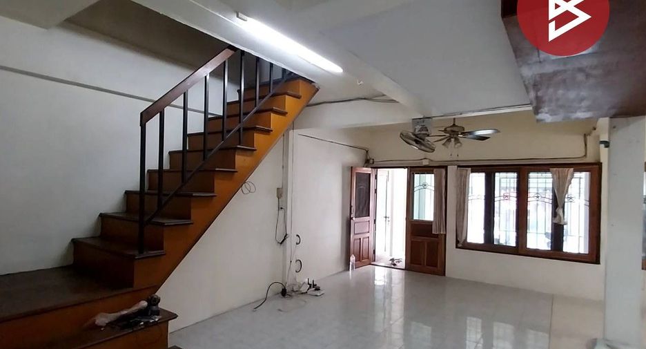 For sale 3 Beds townhouse in Thawi Watthana, Bangkok