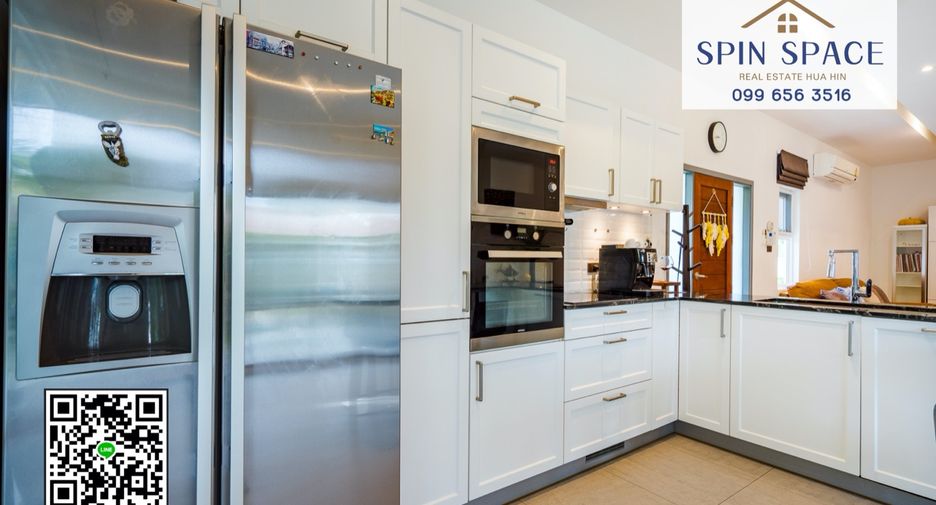 For sale 3 bedrooms villa in Hua Hin, Prachuap Khiri Khan