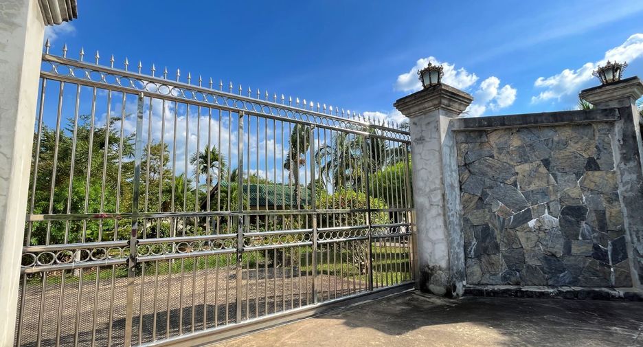 Haus zum Kauf mit 4 Zimmer in Mueang Krabi, Krabi