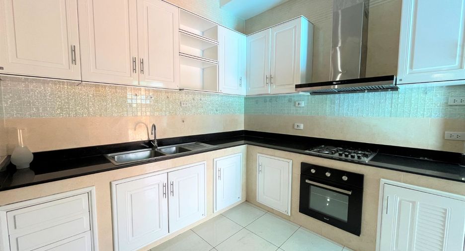 Haus zum Kauf mit 4 Zimmer in Mueang Krabi, Krabi