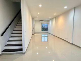 For rent 3 Beds townhouse in Lat Phrao, Bangkok