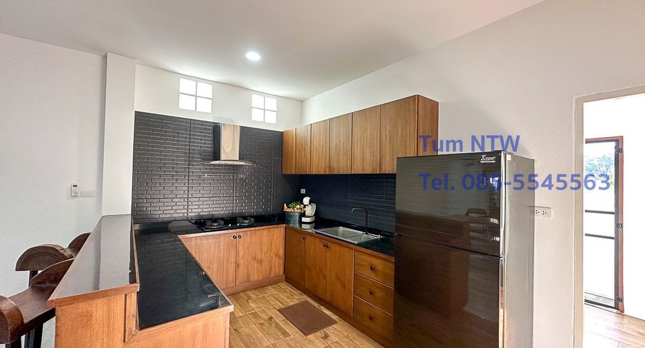 For rent 4 bedrooms house in Mueang Chiang Mai, Chiang Mai