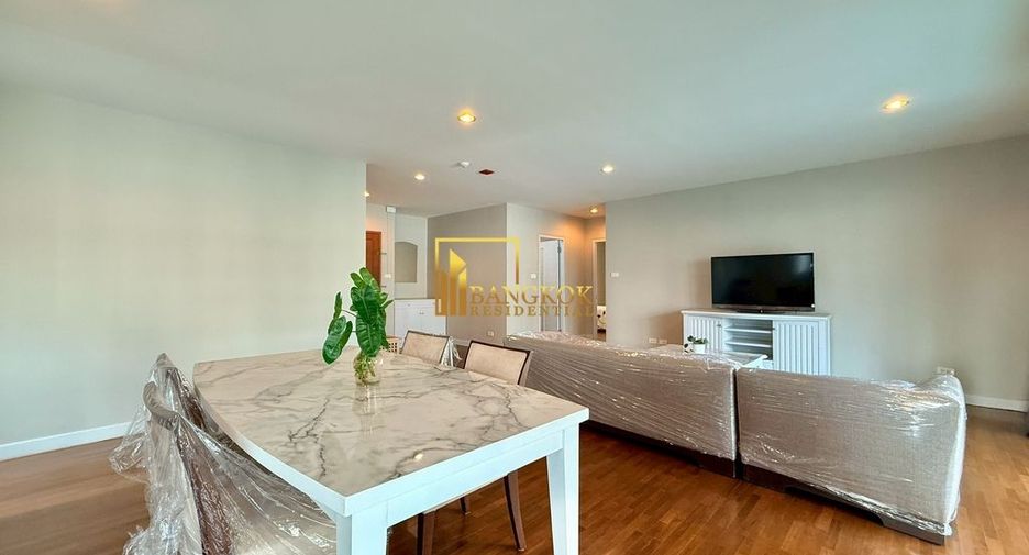 For rent 2 bedrooms apartment in Watthana, Bangkok