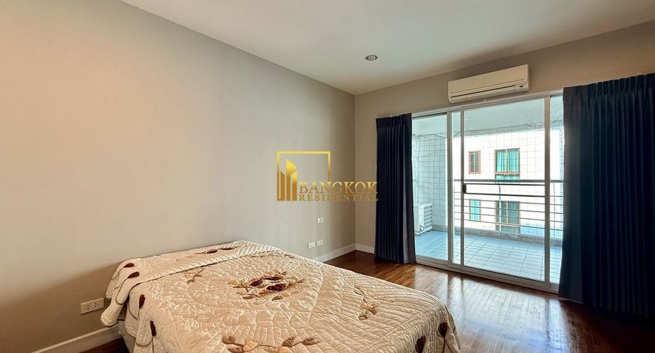 For rent 2 bedrooms apartment in Watthana, Bangkok