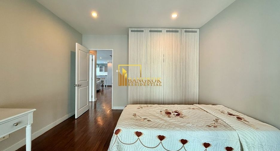 For rent 2 bedrooms apartment in Watthana, Bangkok