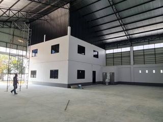 For rent warehouse in Bang Len, Nakhon Pathom
