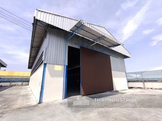 À louer entrepôt à Phan Thong, Chonburi