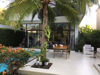 For rent and for sale 3 bedrooms villa in Mueang Phuket, Phuket