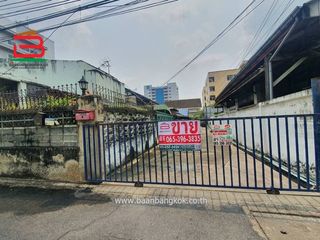 For sale 3 Beds house in Dusit, Bangkok