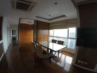 For sale 2 ベッドルーム condo in Khlong San, Bangkok