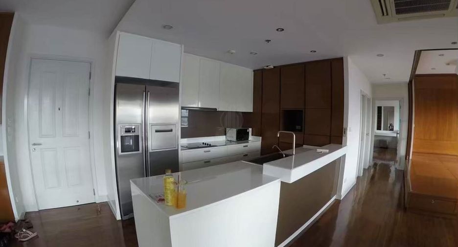 For sale 2 bedrooms condo in Khlong San, Bangkok