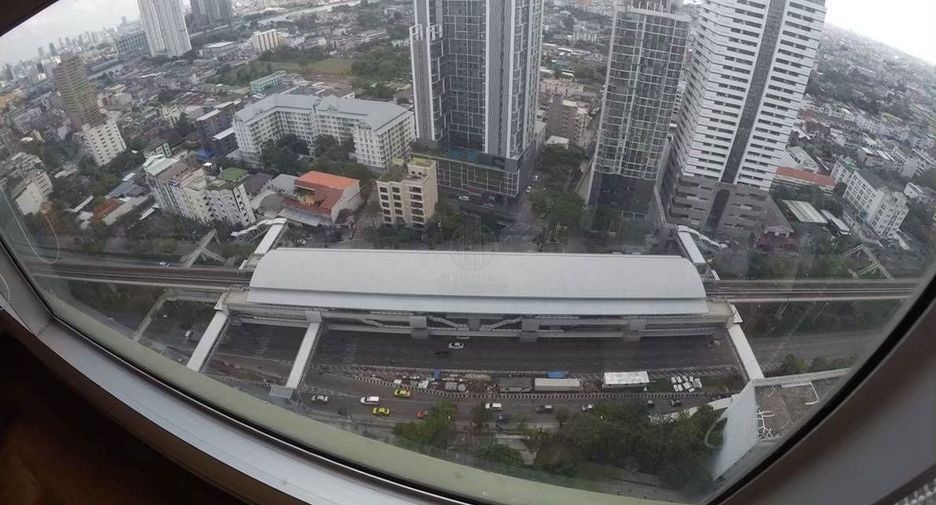 For sale 2 bedrooms condo in Khlong San, Bangkok
