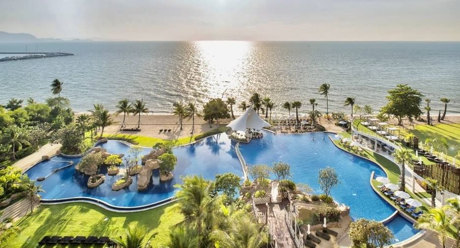 For sale 4 bedrooms condo in Sattahip, Chonburi