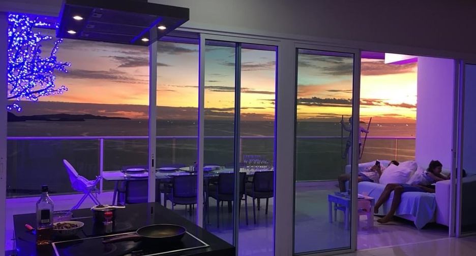 For sale 4 bedrooms condo in Sattahip, Chonburi