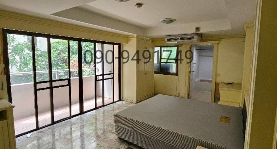 For rent 3 bedrooms apartment in Watthana, Bangkok
