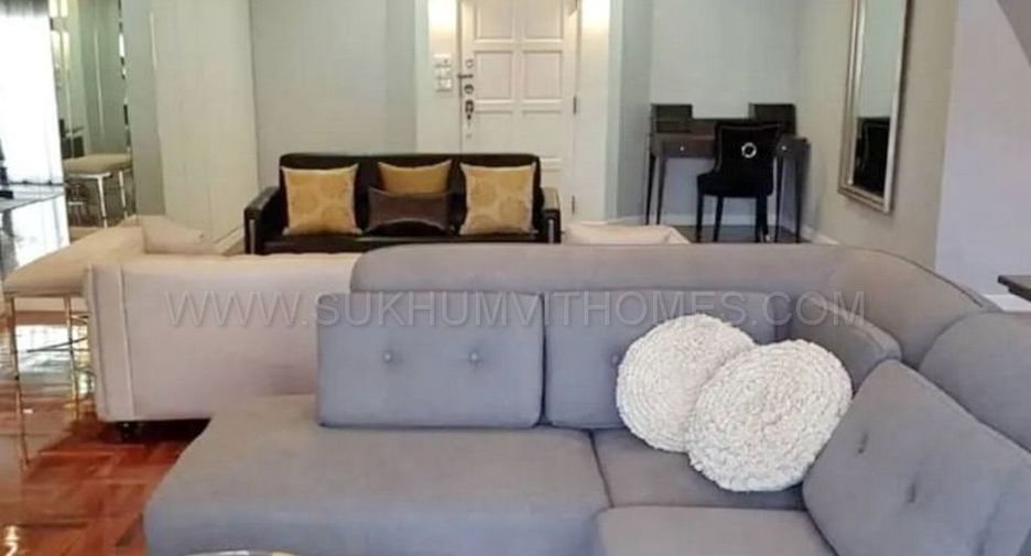 For sale 3 bed apartment in Watthana, Bangkok