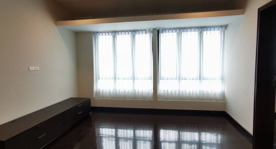 Casa en venta de 4 habitaciones en Suan Luang, Bangkok
