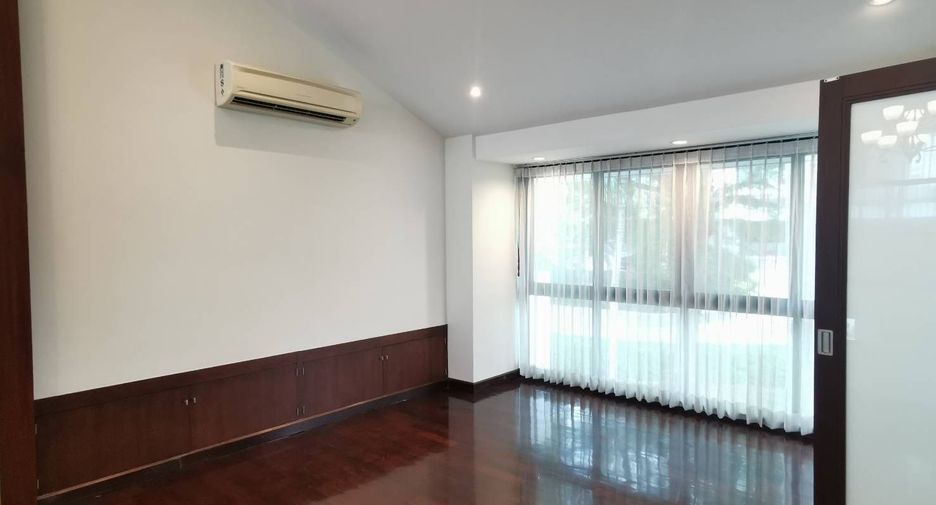 Casa en venta de 4 habitaciones en Suan Luang, Bangkok