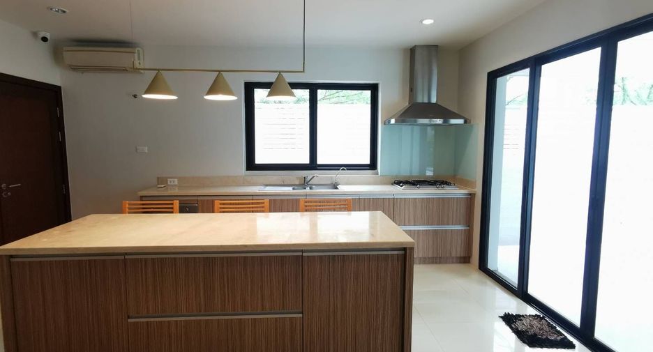 Casa en venta de 4 habitaciones en Suan Luang, Bangkok