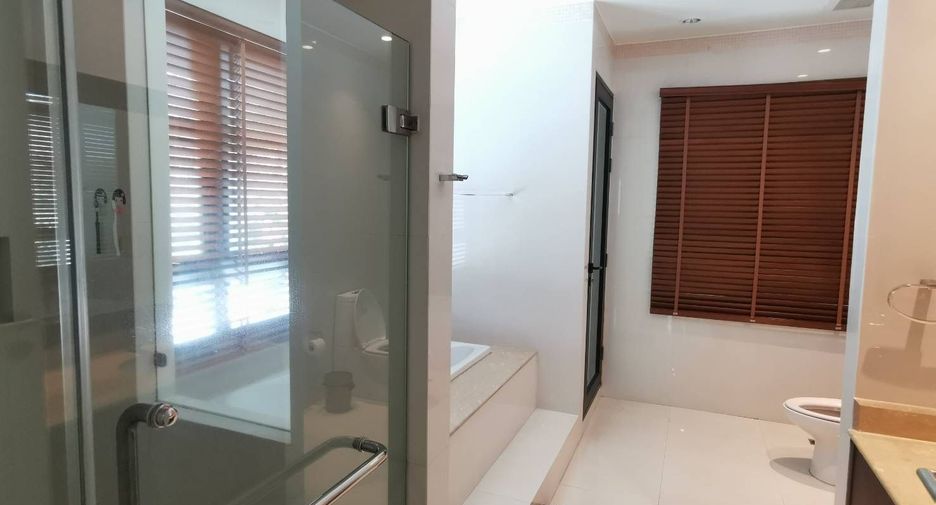 Casa en venta de 4 habitaciones en Suan Luang, Bangkok