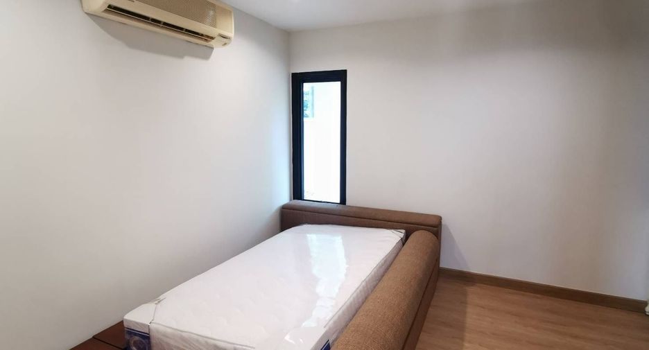 Casa en venta de 4 habitaciones en Suan Luang, Bangkok