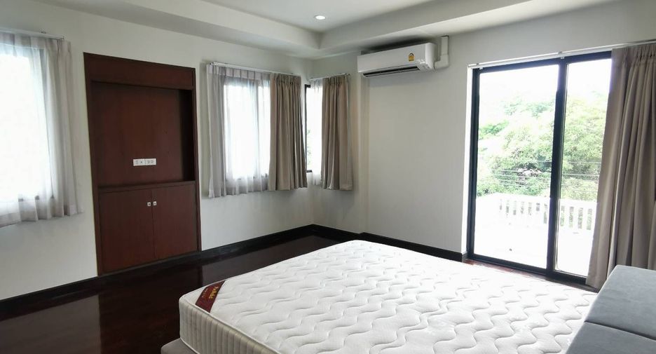 Casa en venta de 4 habitaciones en Suan Luang, Bangkok