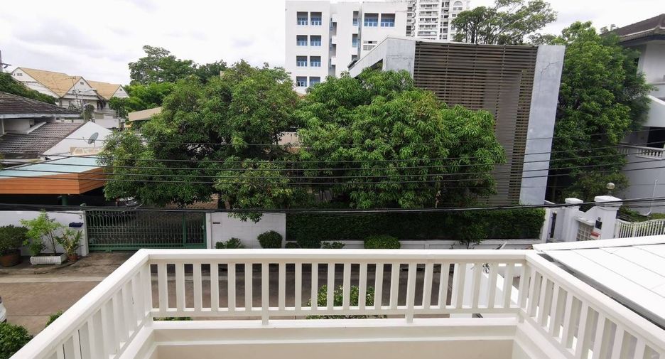 Casa en venta de 4 habitaciones en Suan Luang, Bangkok