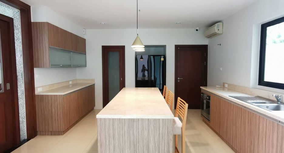 Casa en venta de 4 habitaciones en Suan Luang, Bangkok