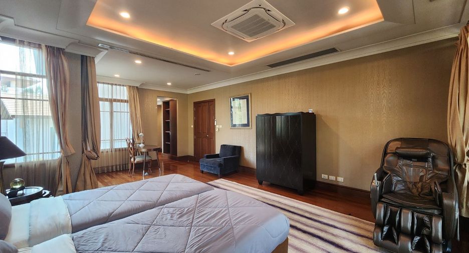 Casa en alquiler y en venta de 5 habitaciones en Watthana, Bangkok