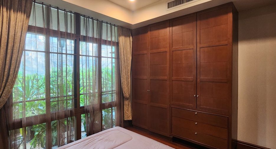 Casa en alquiler y en venta de 5 habitaciones en Watthana, Bangkok
