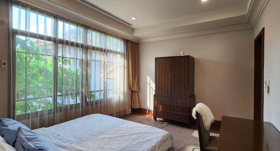 Casa en alquiler y en venta de 5 habitaciones en Watthana, Bangkok