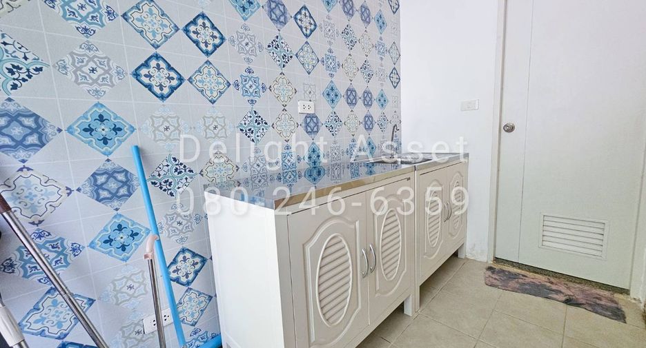 For sale 1 bed condo in Wang Thonglang, Bangkok