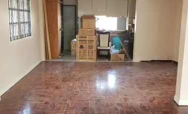 For sale 3 bedrooms house in Phra Khanong, Bangkok