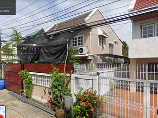 For sale 3 bed house in Phra Khanong, Bangkok